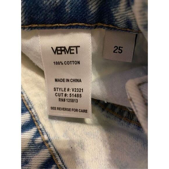 Nwt Vervet By Flying Monkey Emma Mom Lightwash Jeans Straight Leg Denim Destroye - Picture 6 of 15